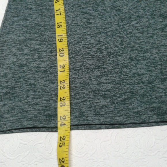 Nike Dri-fit V-neck shirt size Small - Picture 6 of 9